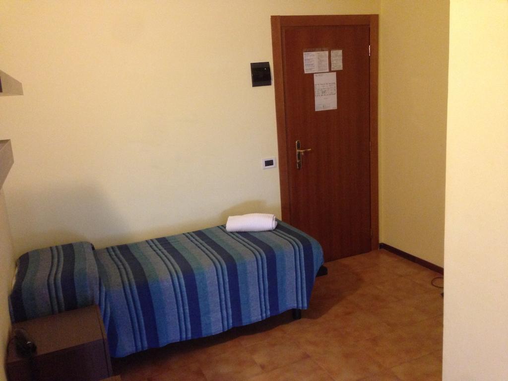 Hotel Ambasciata Cesenatico Bilik gambar