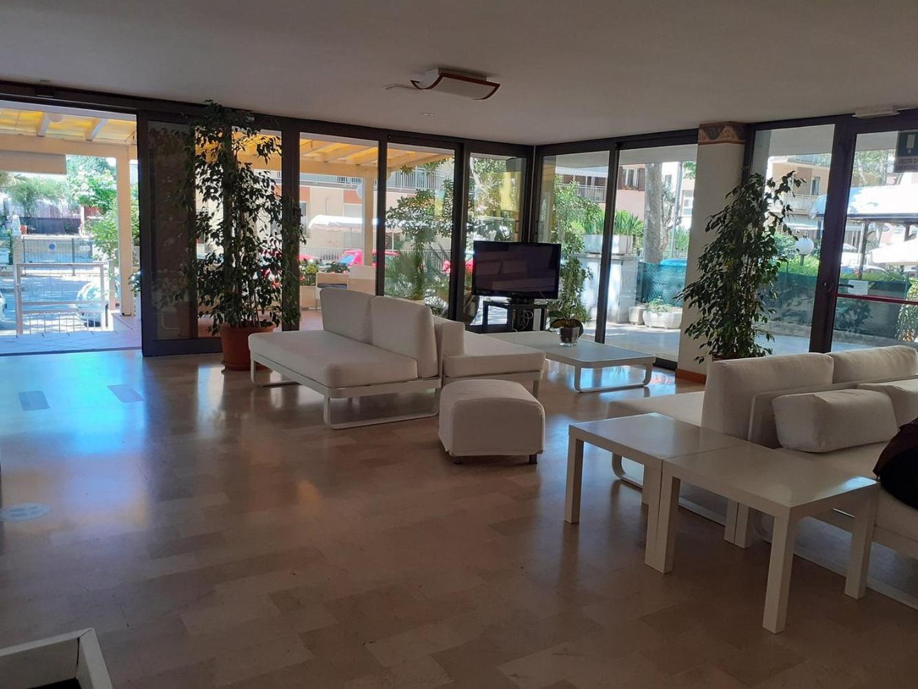 Hotel Ambasciata Cesenatico Luaran gambar